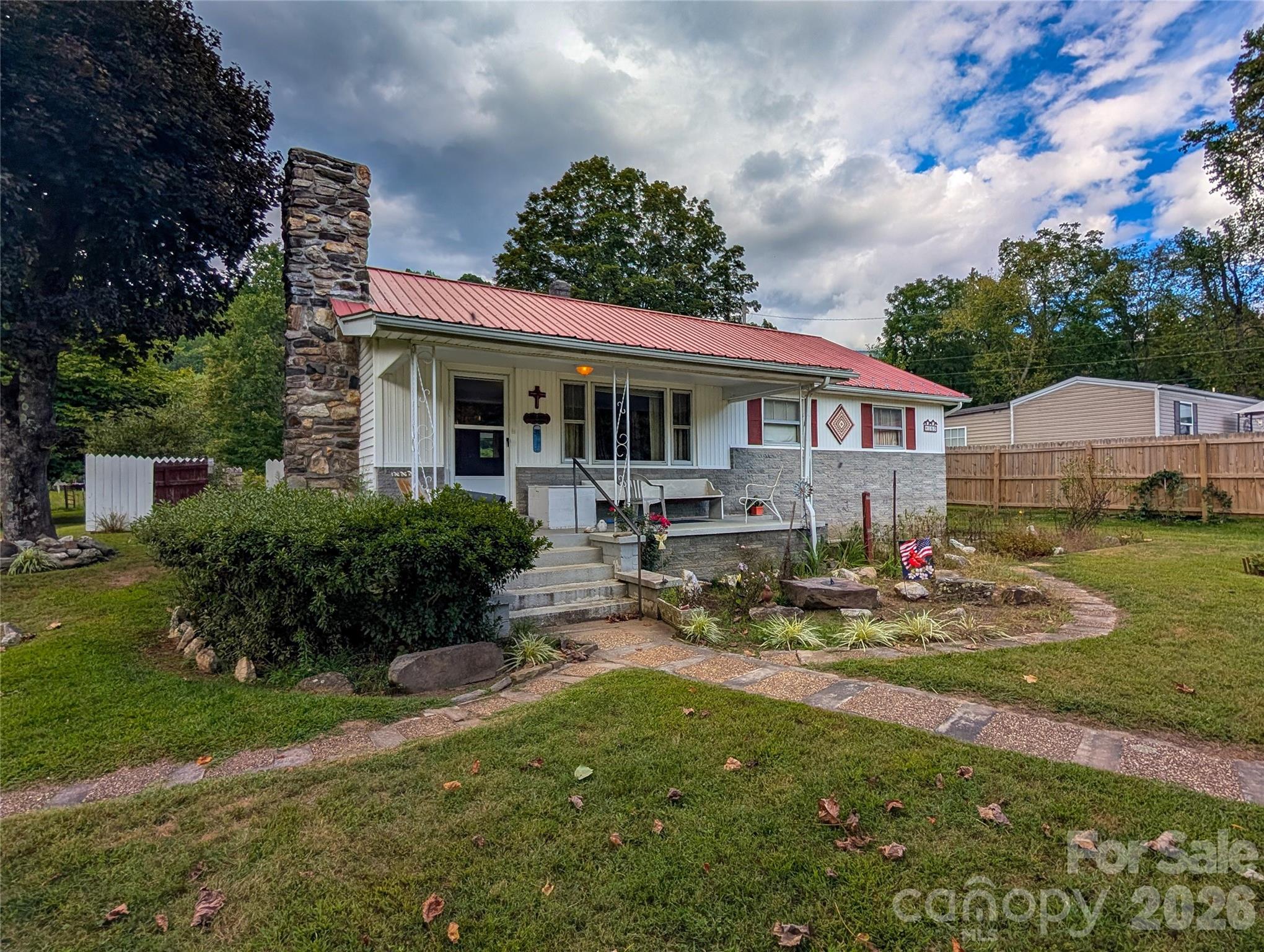 165 Cattail Creek Road — Burnsville