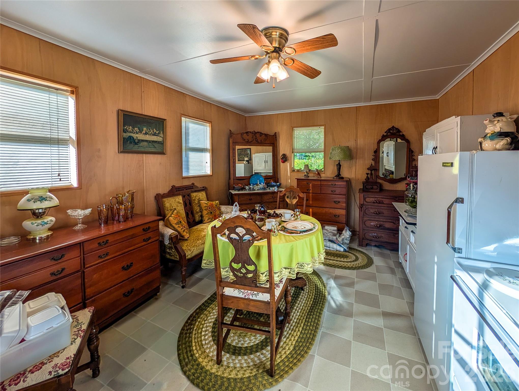 165 Cattail Creek Road — Burnsville