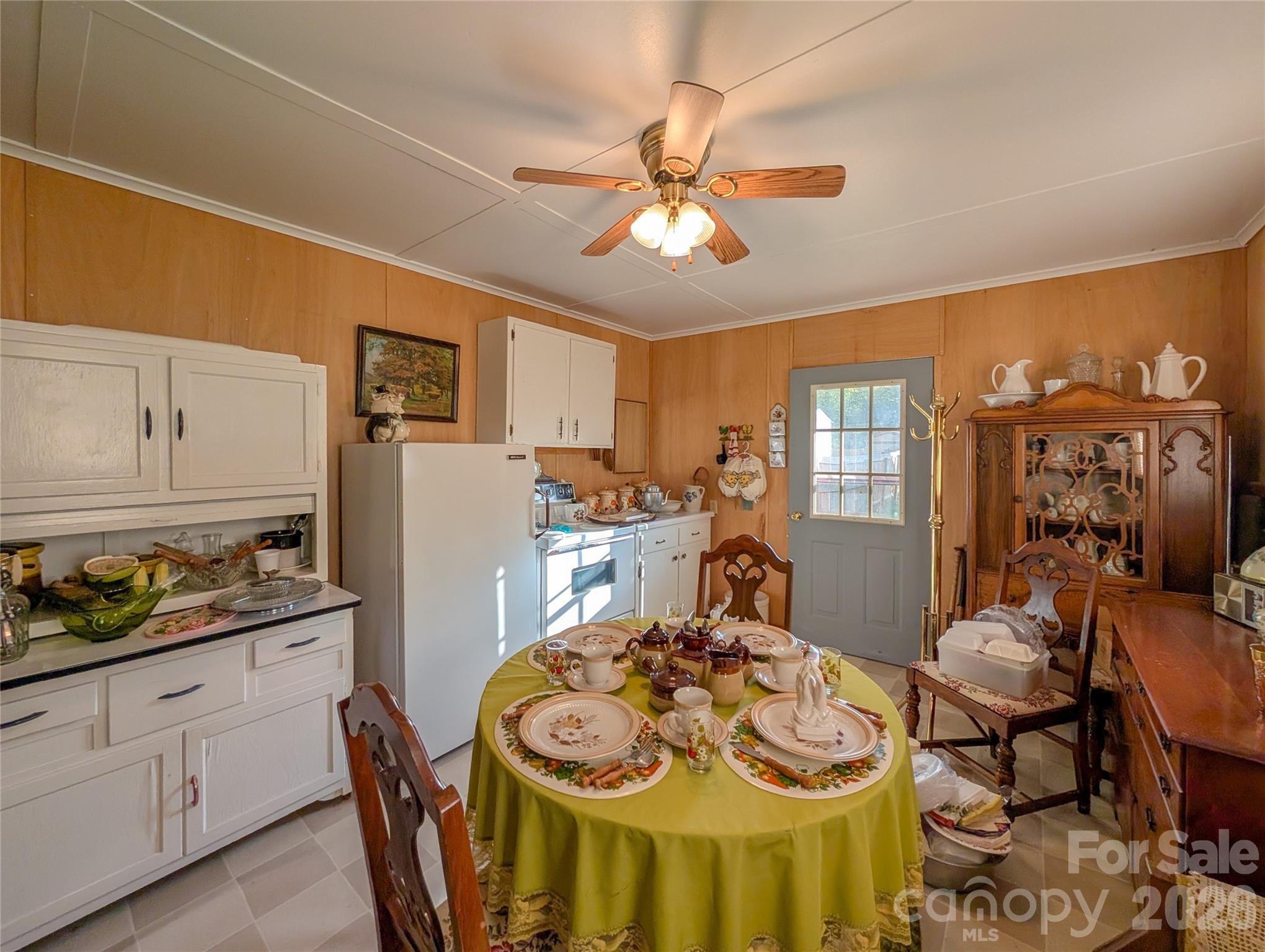 165 Cattail Creek Road — Burnsville