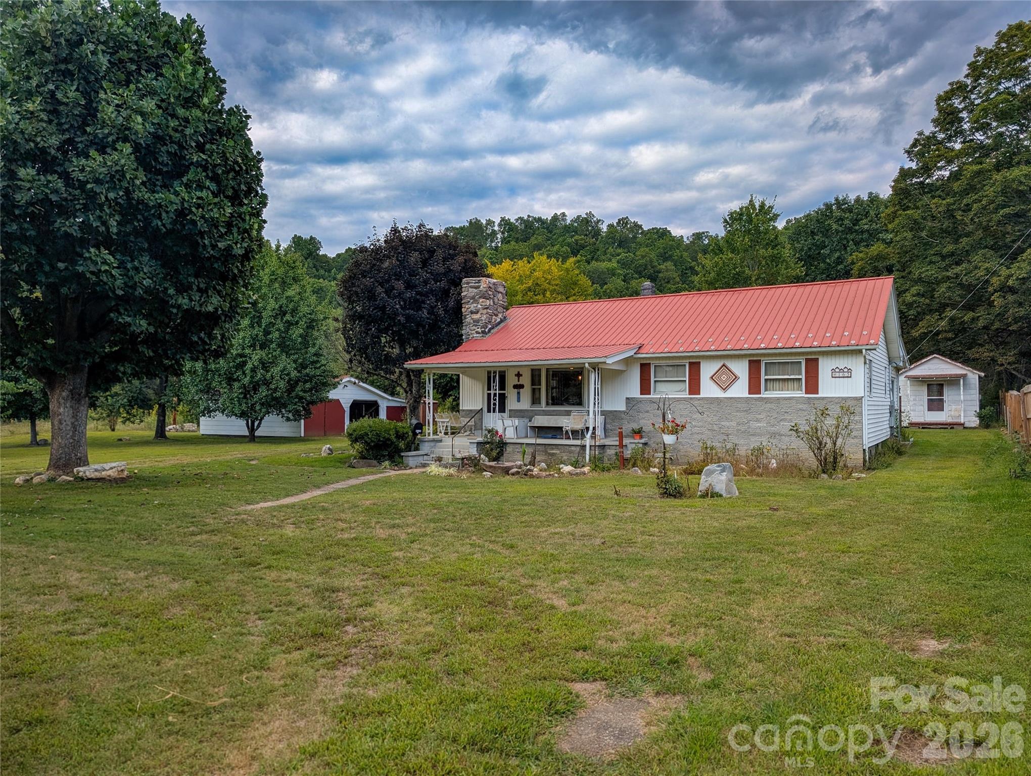 165 Cattail Creek Road — Burnsville