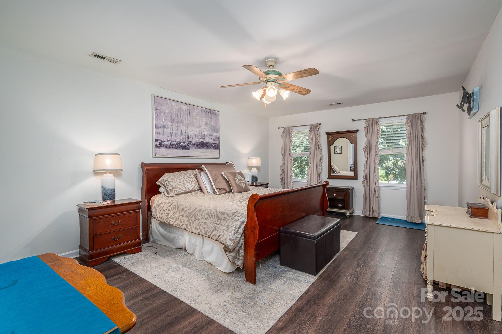 109 Nemans Cove — Cherryville