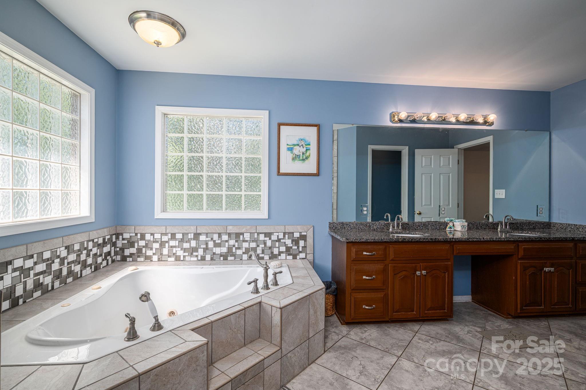 109 Nemans Cove — Cherryville