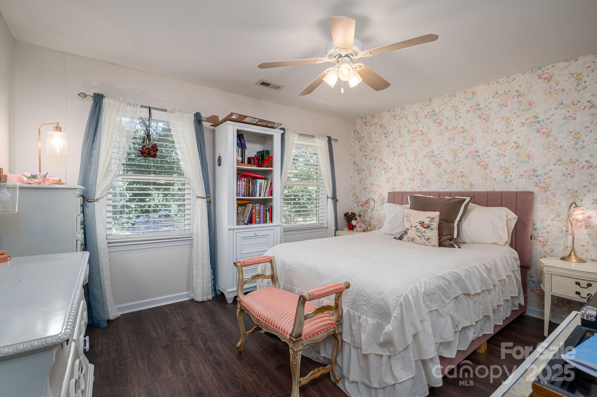 109 Nemans Cove — Cherryville