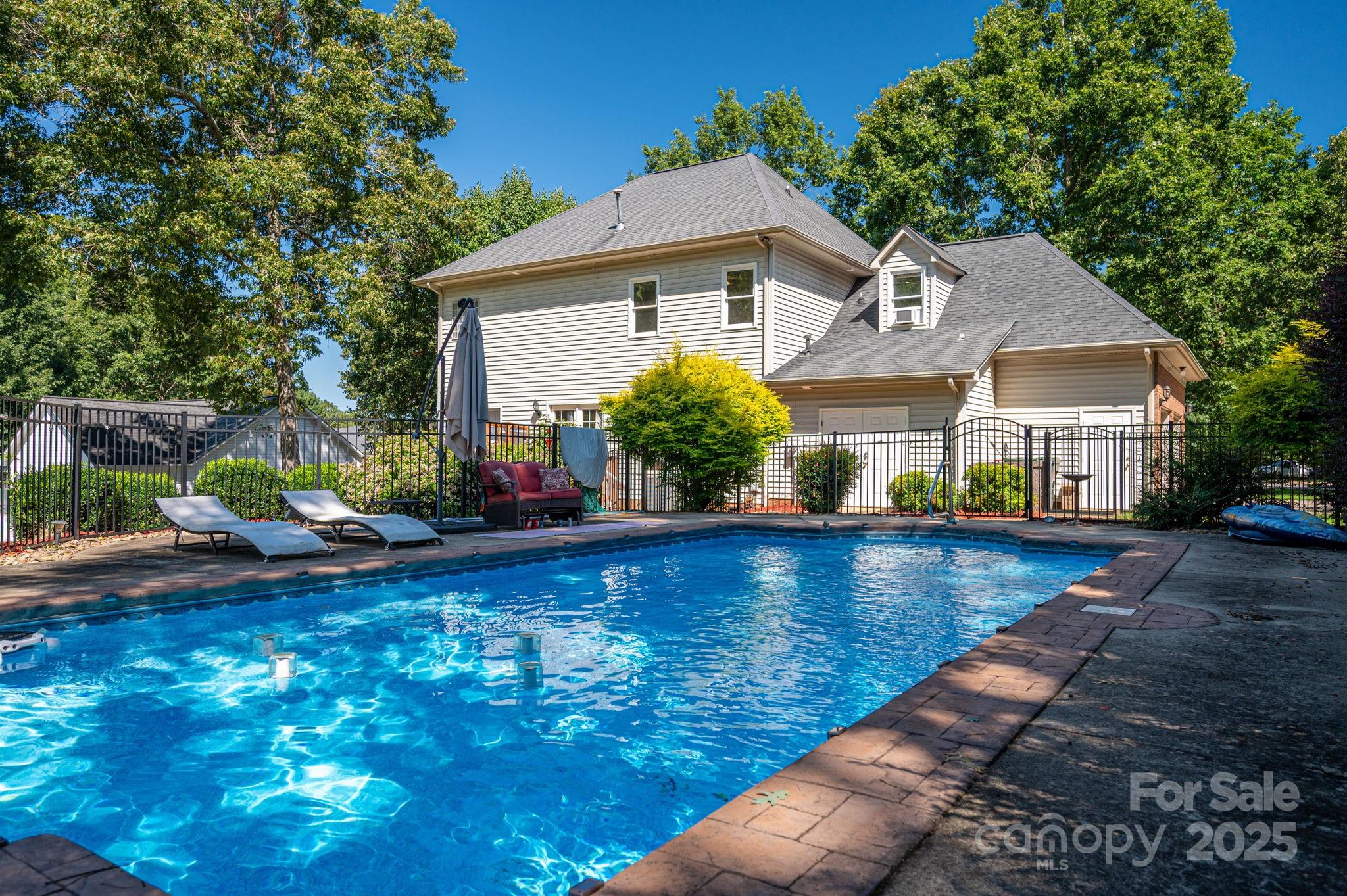 109 Nemans Cove — Cherryville