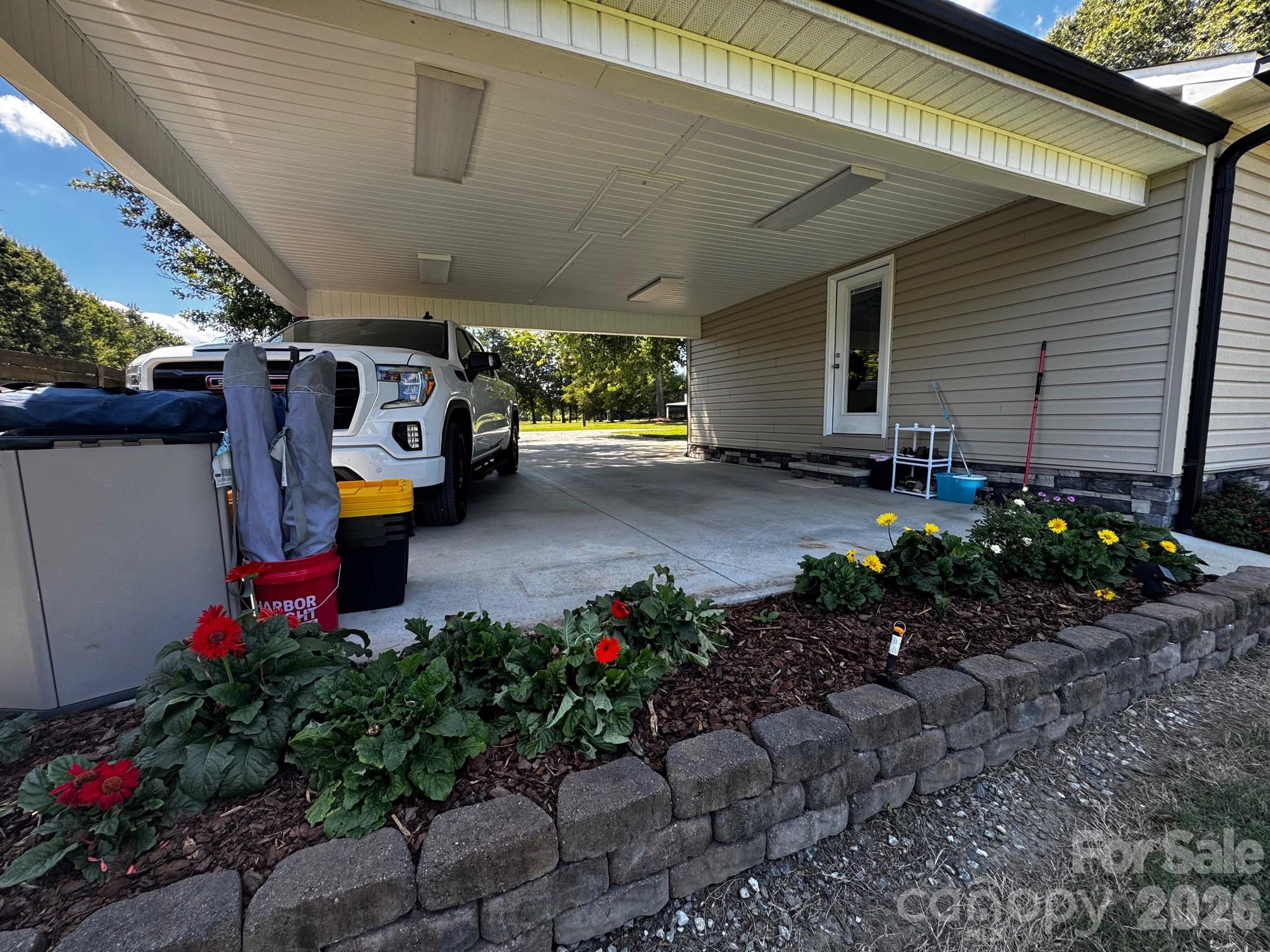 4722 Chapel Road — Maiden
