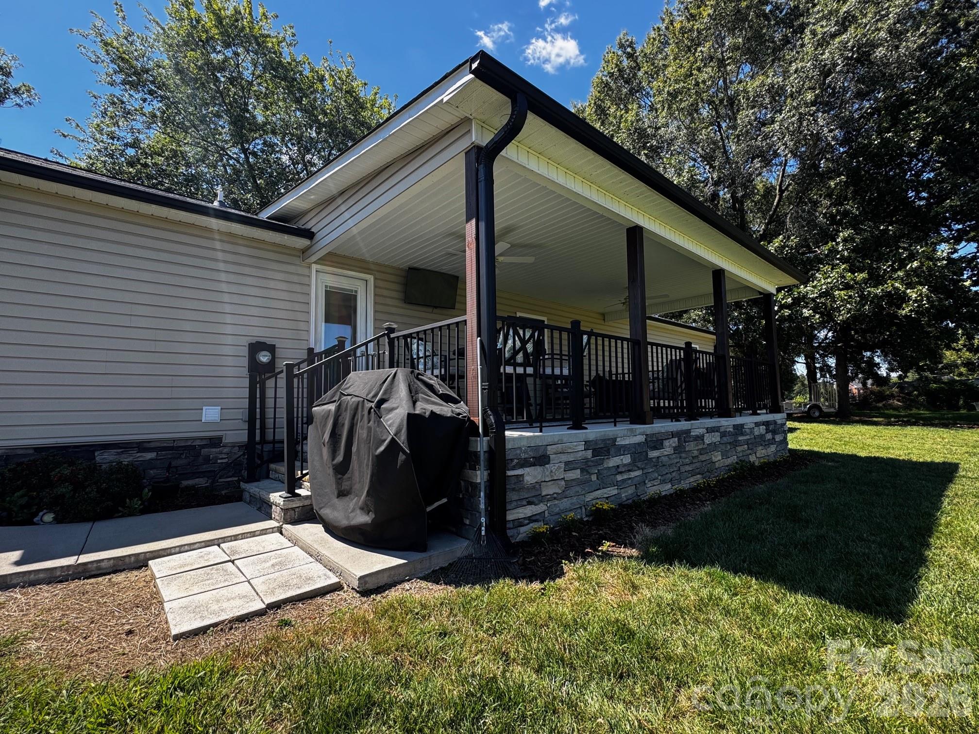 4722 Chapel Road — Maiden