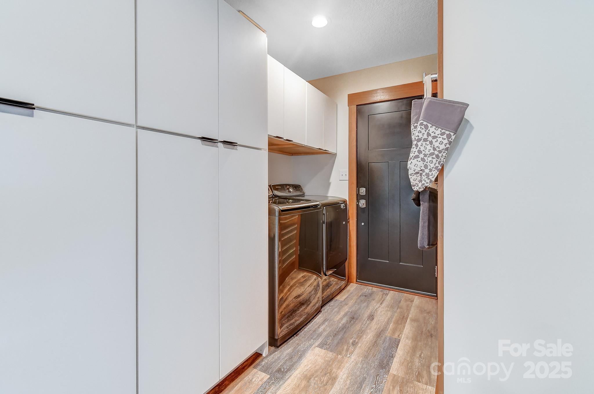 9 Oakwood Drive — Weaverville