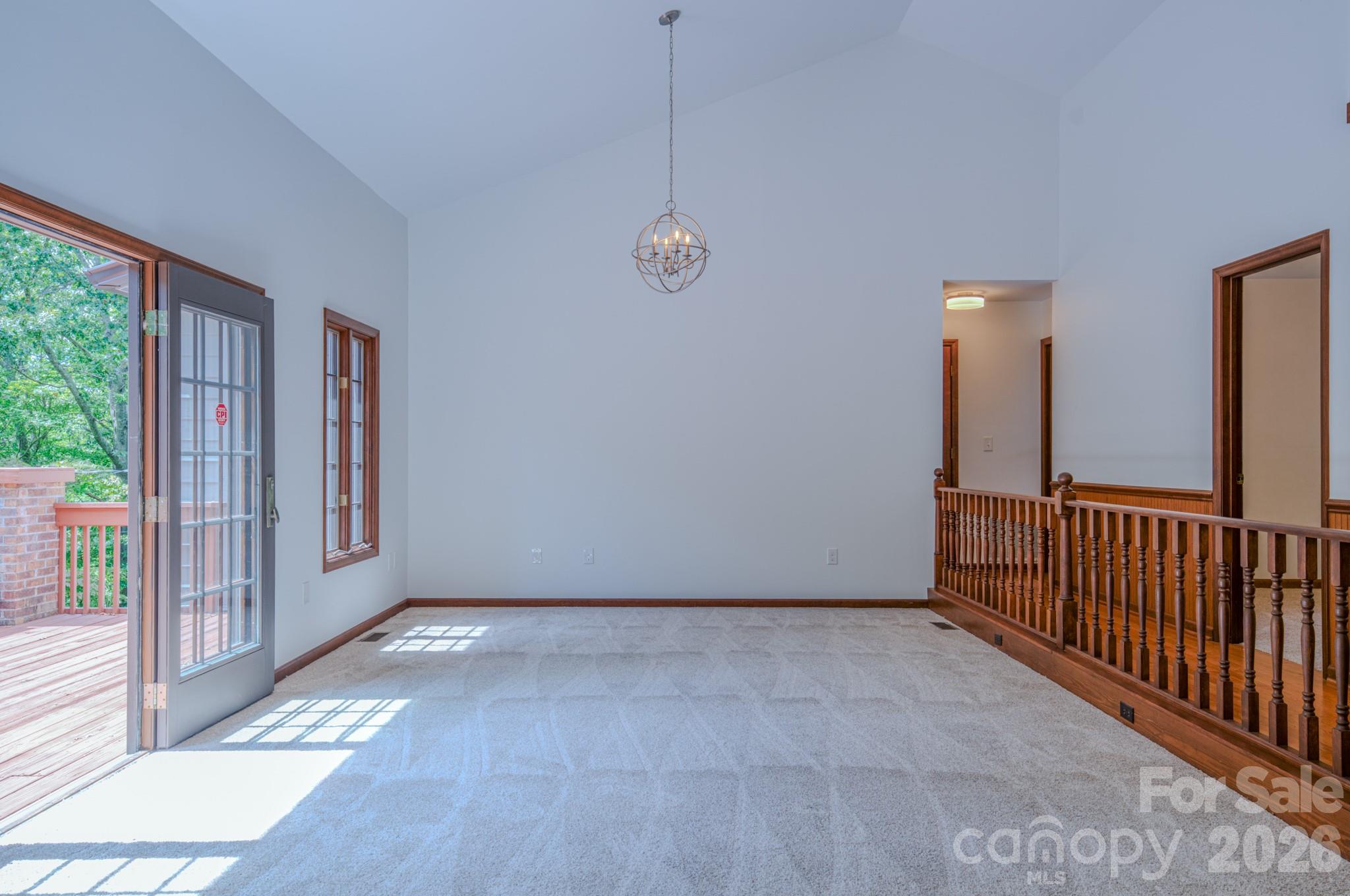 452 Cragmont Road — Black Mountain