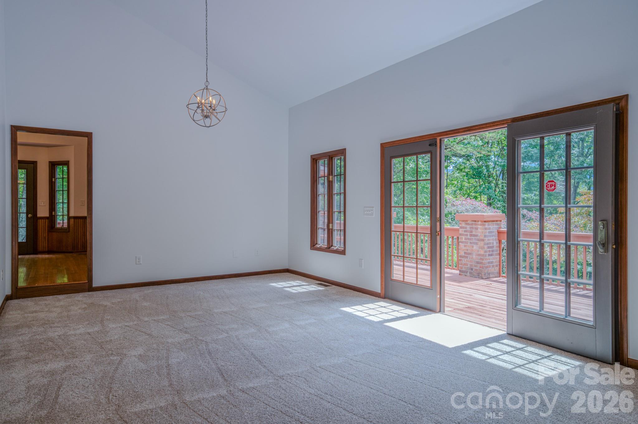 452 Cragmont Road — Black Mountain