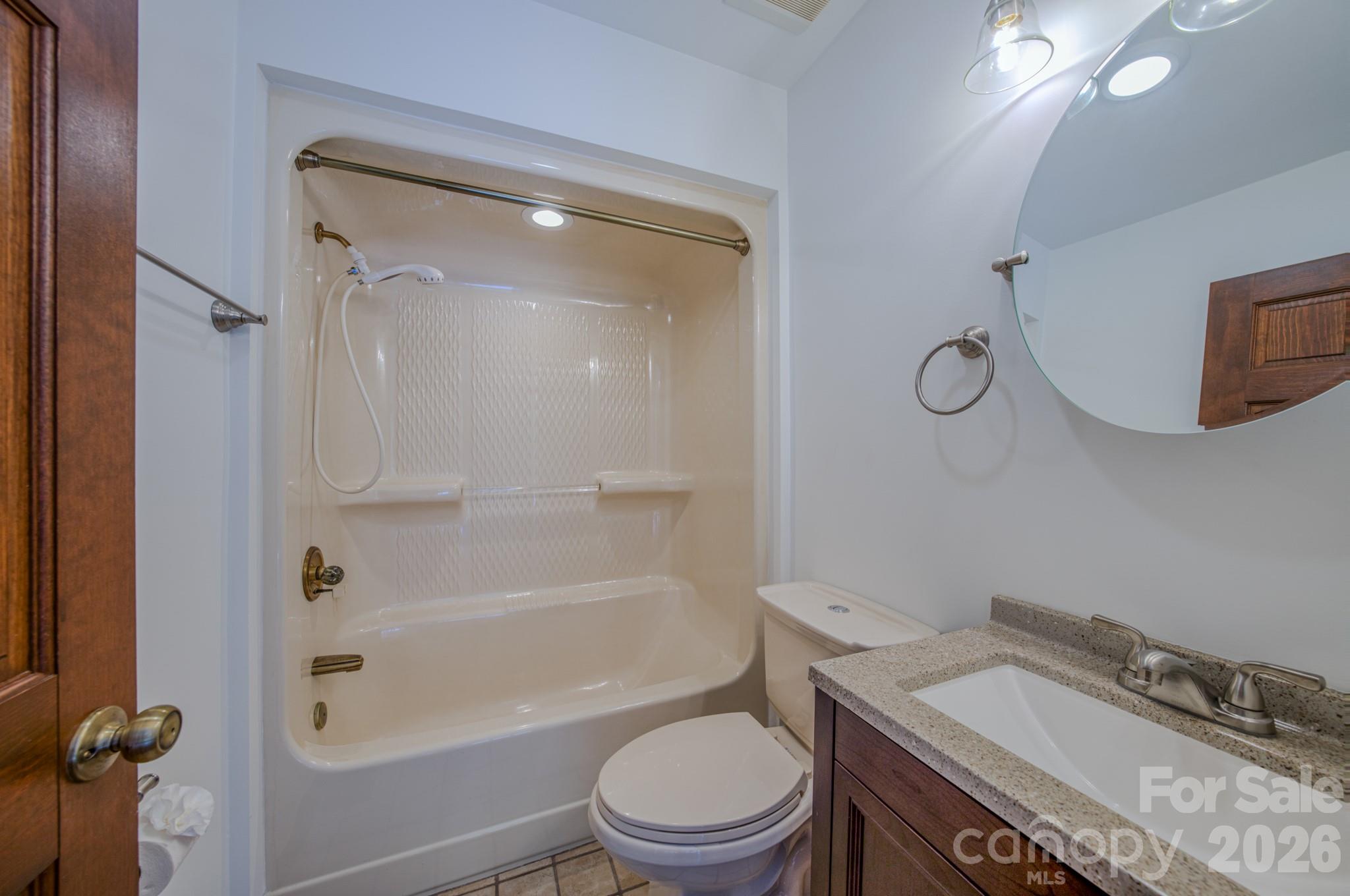 452 Cragmont Road — Black Mountain