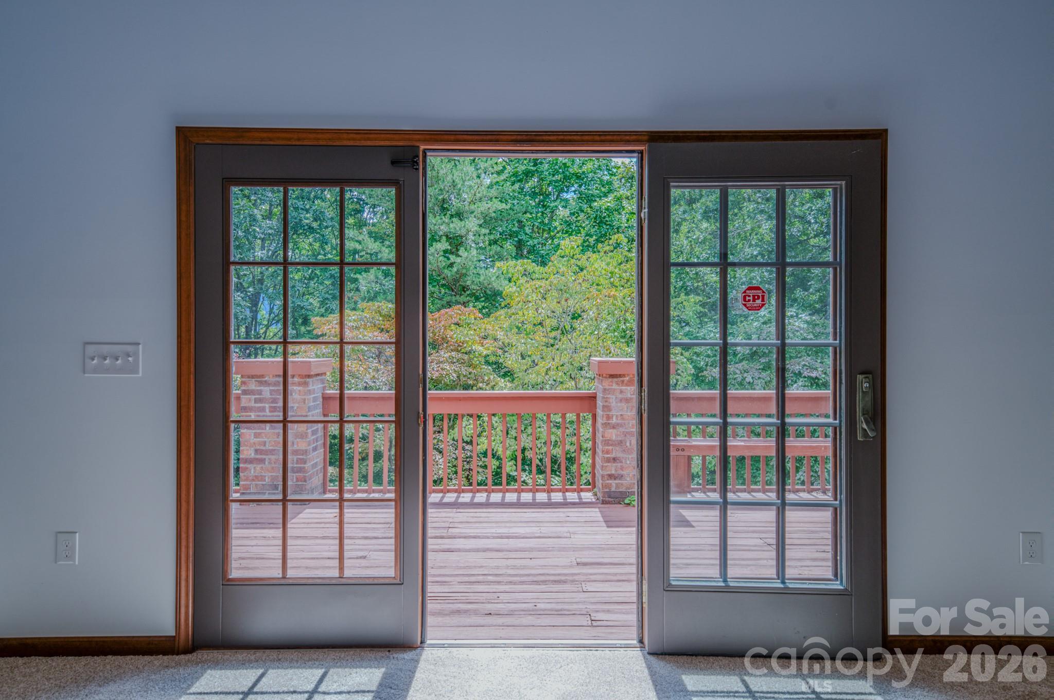 452 Cragmont Road — Black Mountain