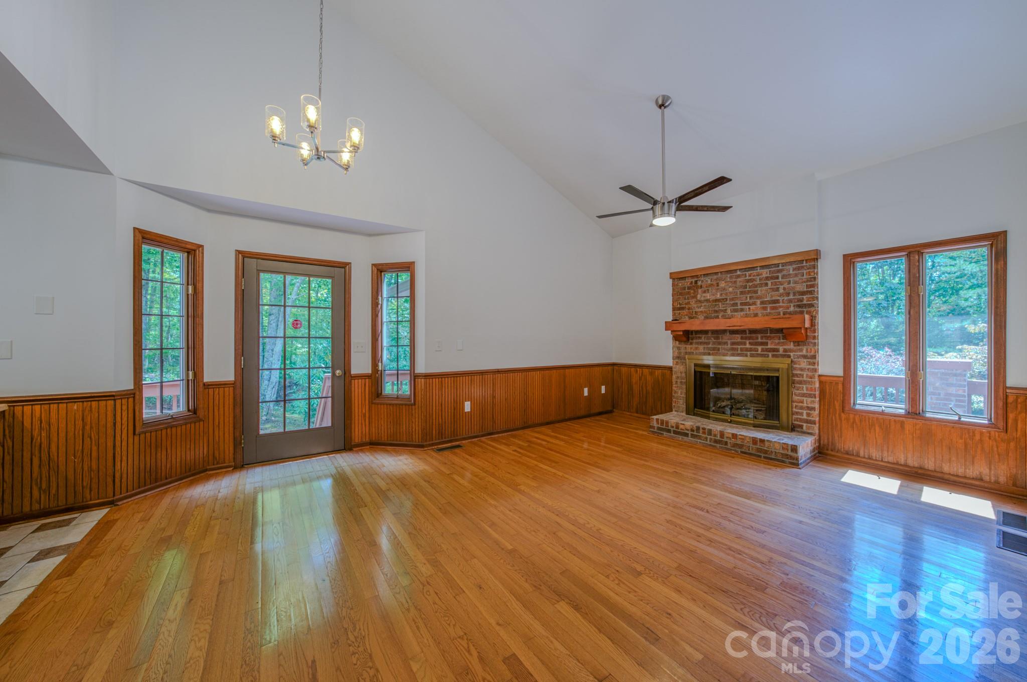 452 Cragmont Road — Black Mountain
