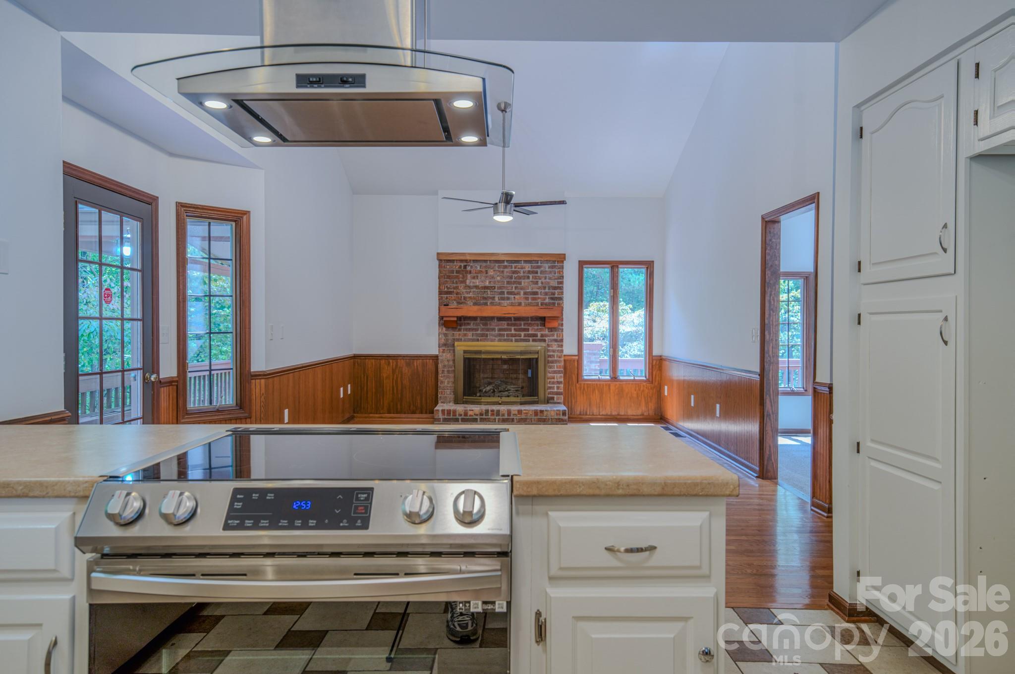 452 Cragmont Road — Black Mountain