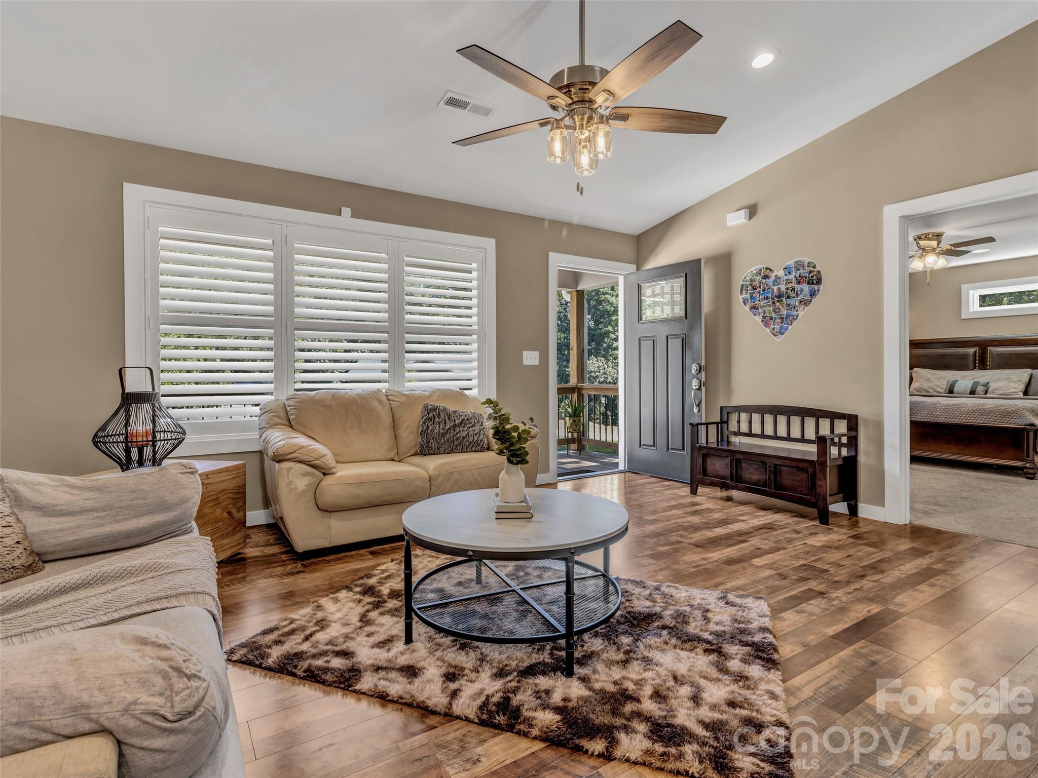 212 Walt Drive — Hendersonville
