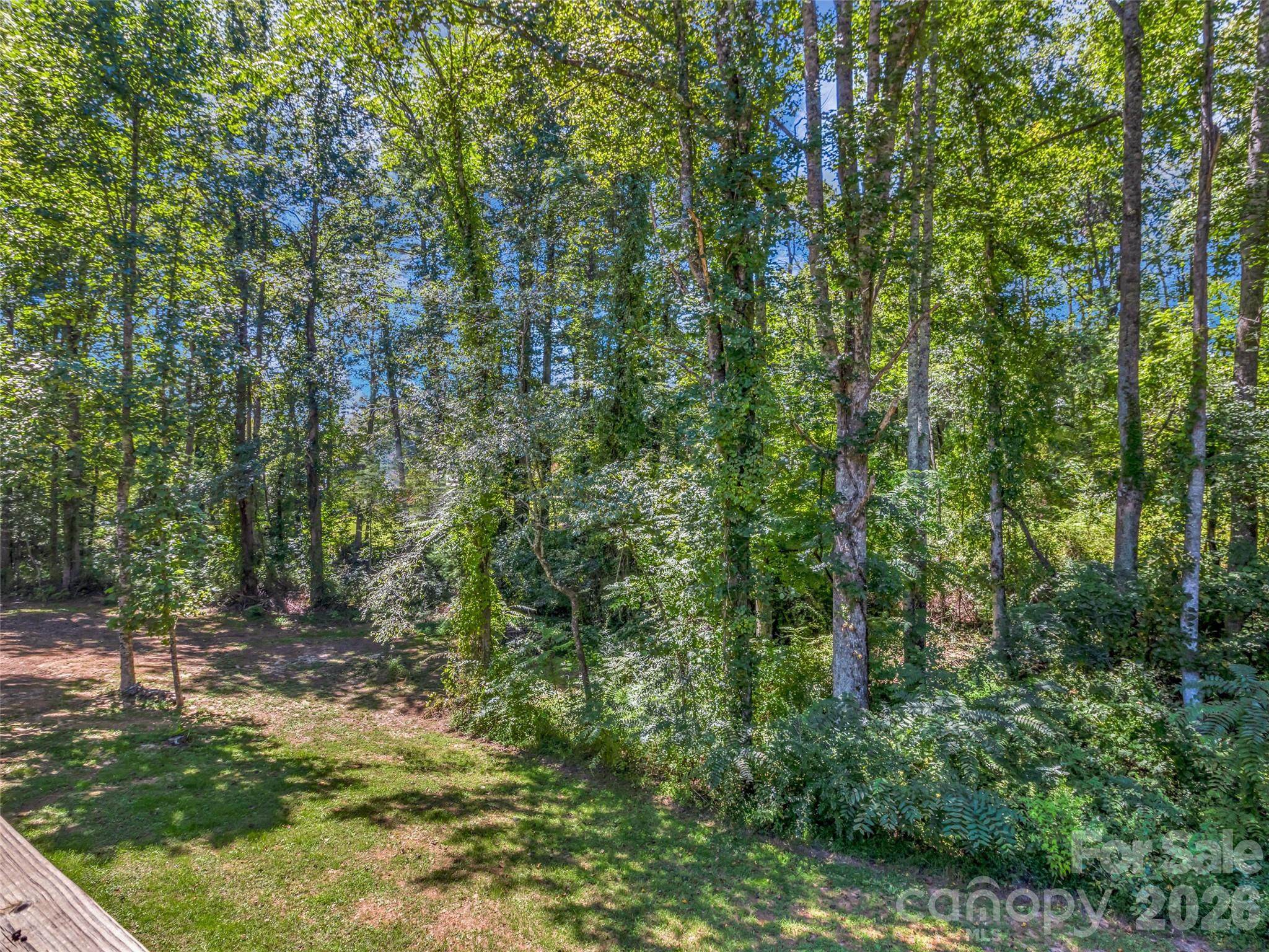 212 Walt Drive — Hendersonville