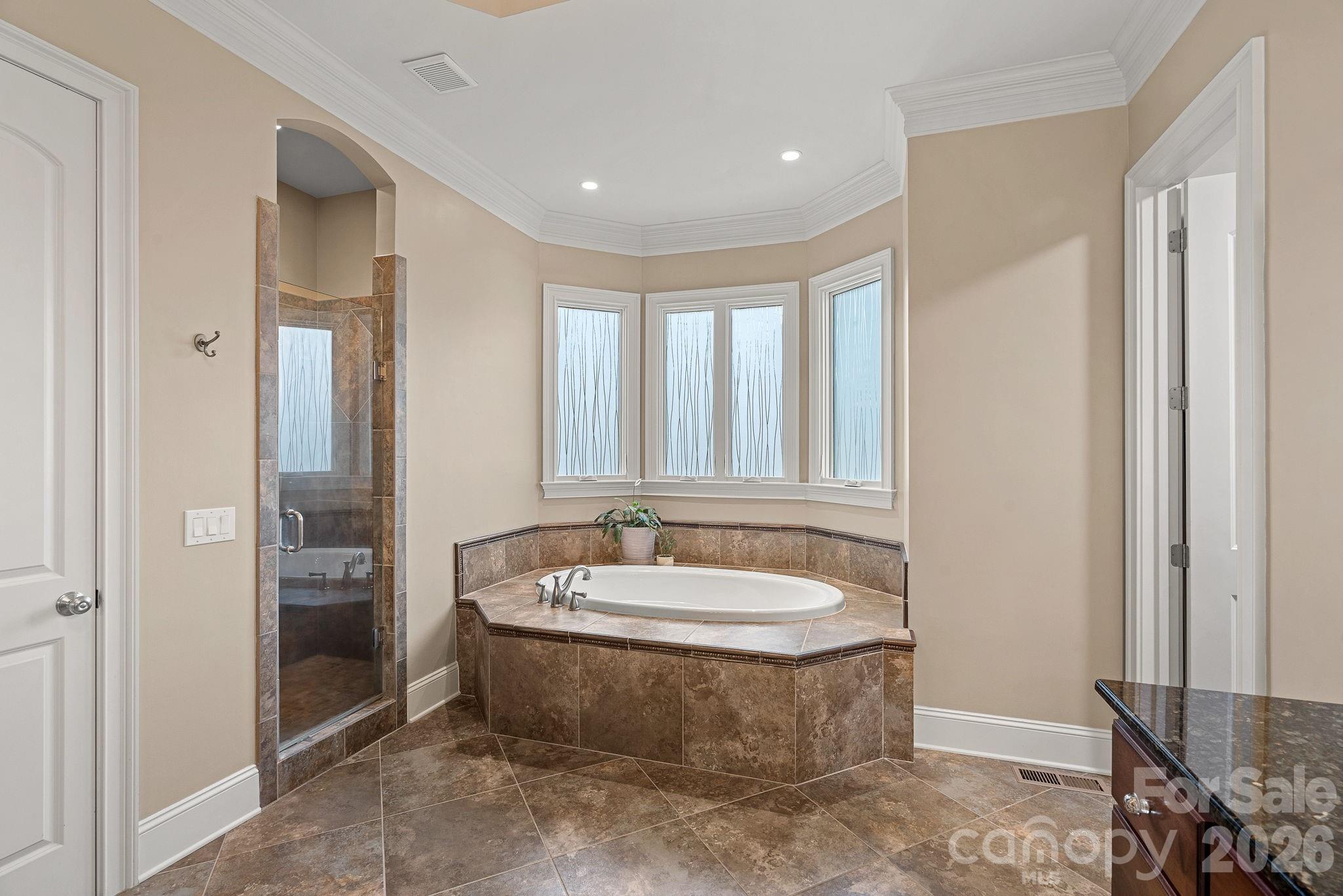 10150 Enclave Circle — Concord