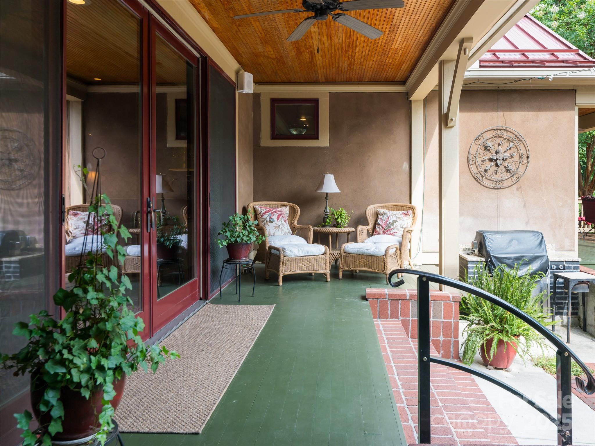 9 West Street Extension — Asheville