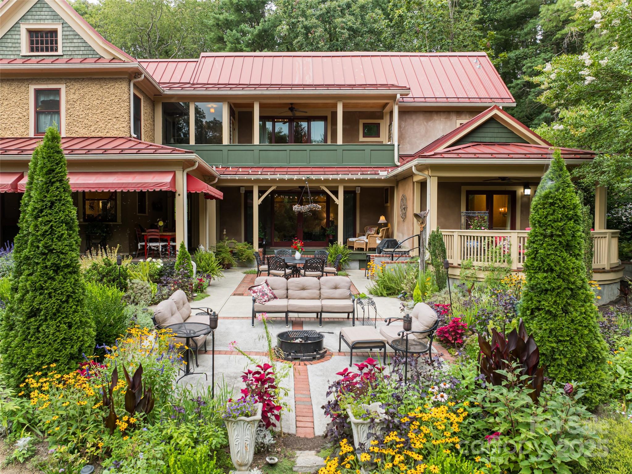 9 West Street Extension — Asheville