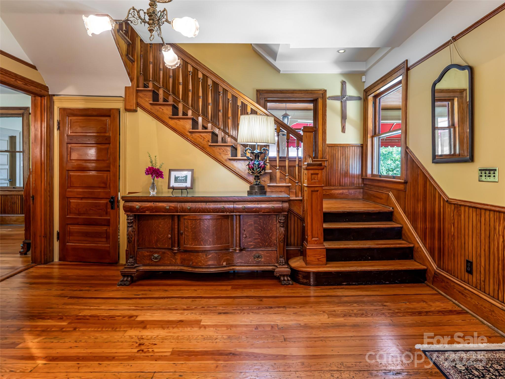 9 West Street Extension — Asheville