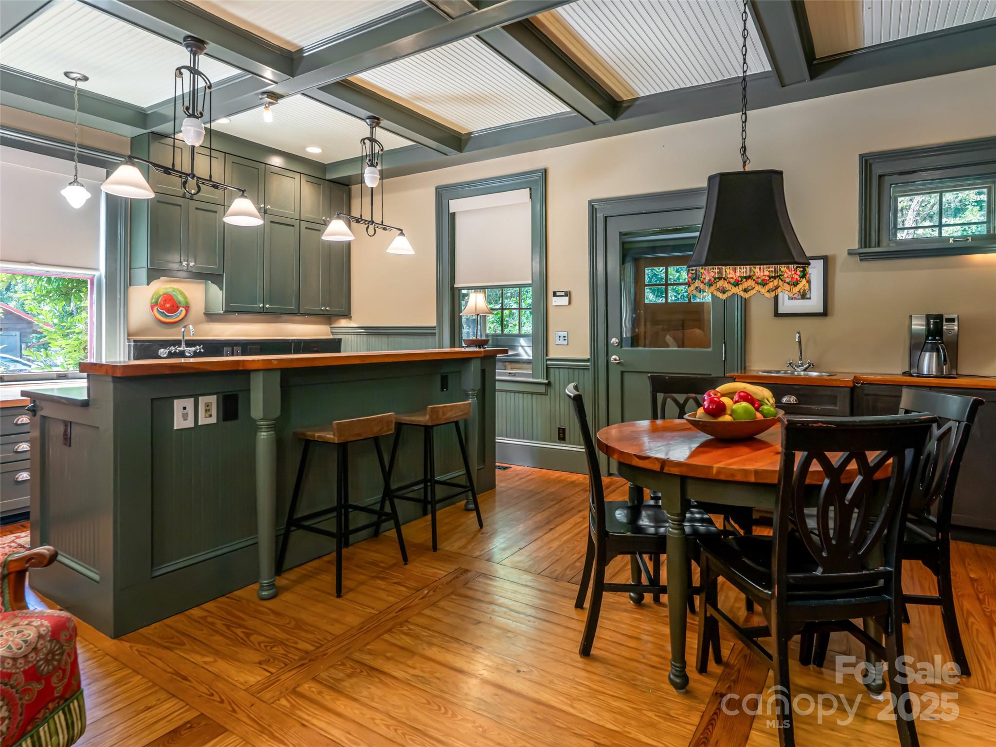9 West Street Extension — Asheville