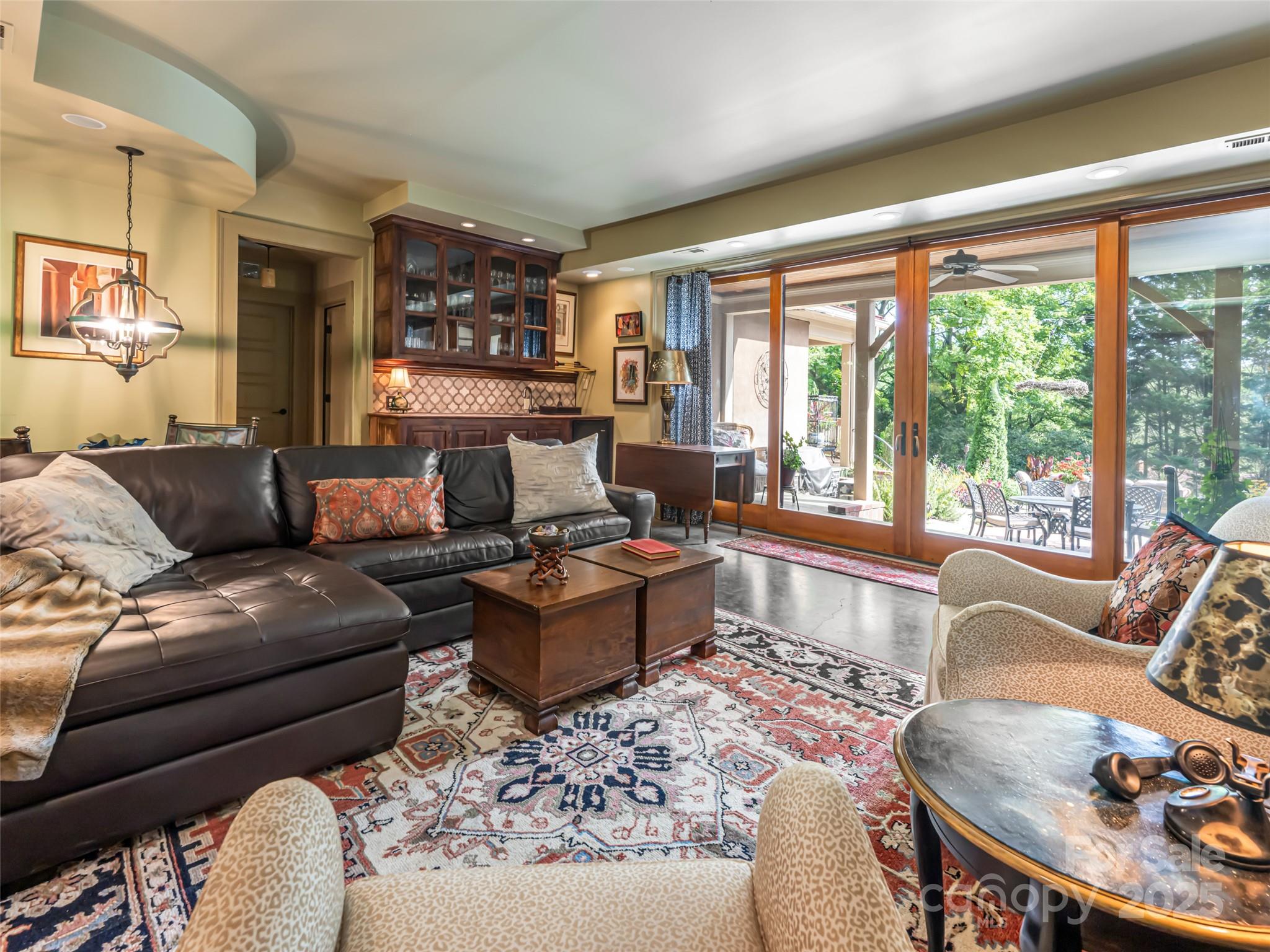 9 West Street Extension — Asheville
