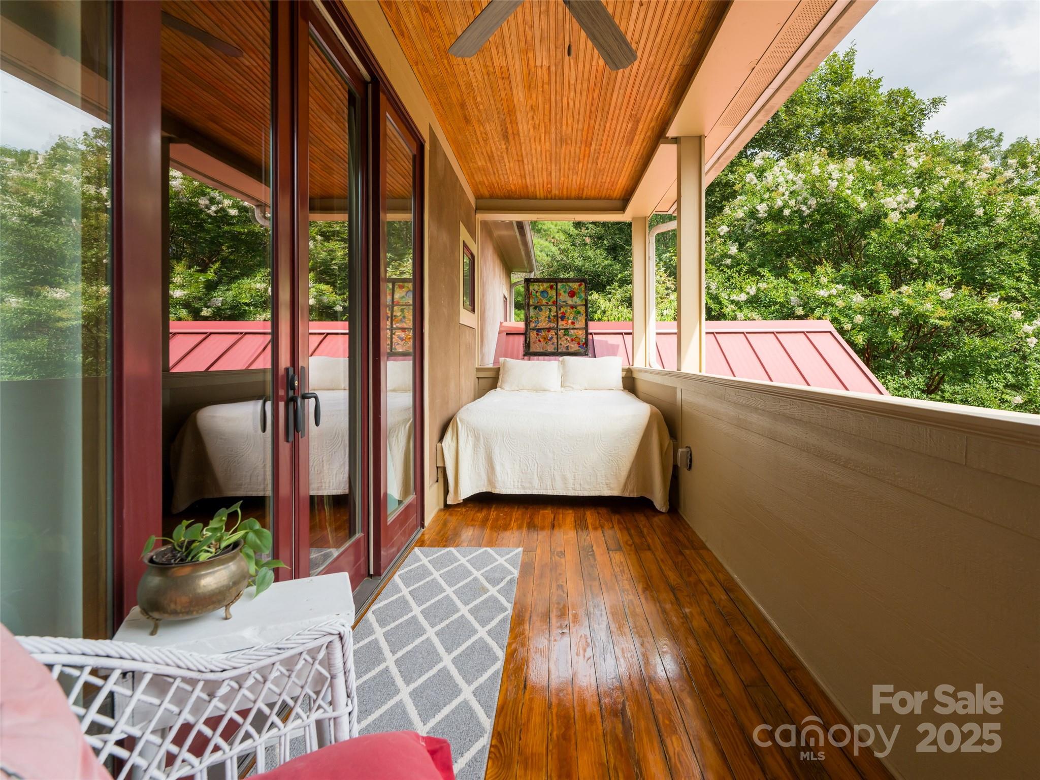 9 West Street Extension — Asheville