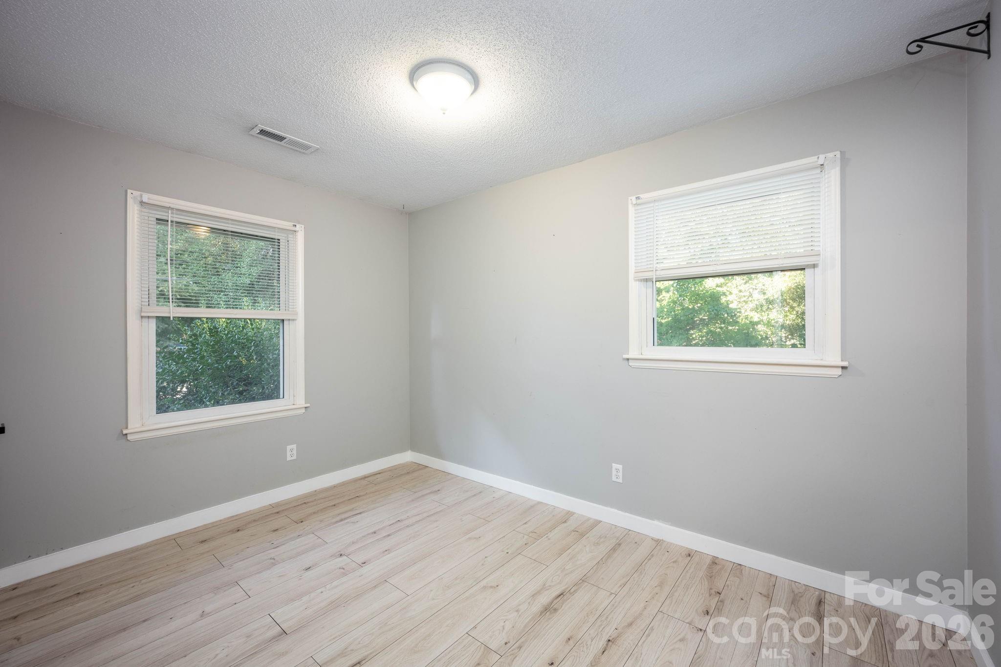827 Brookwood Drive — Mooresville
