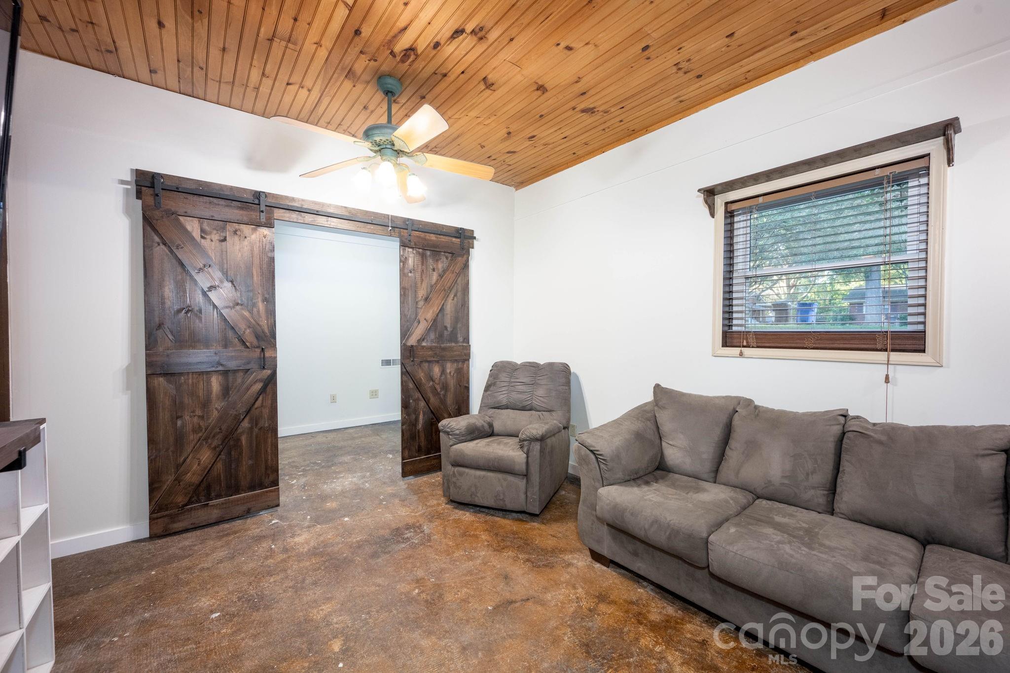 827 Brookwood Drive — Mooresville