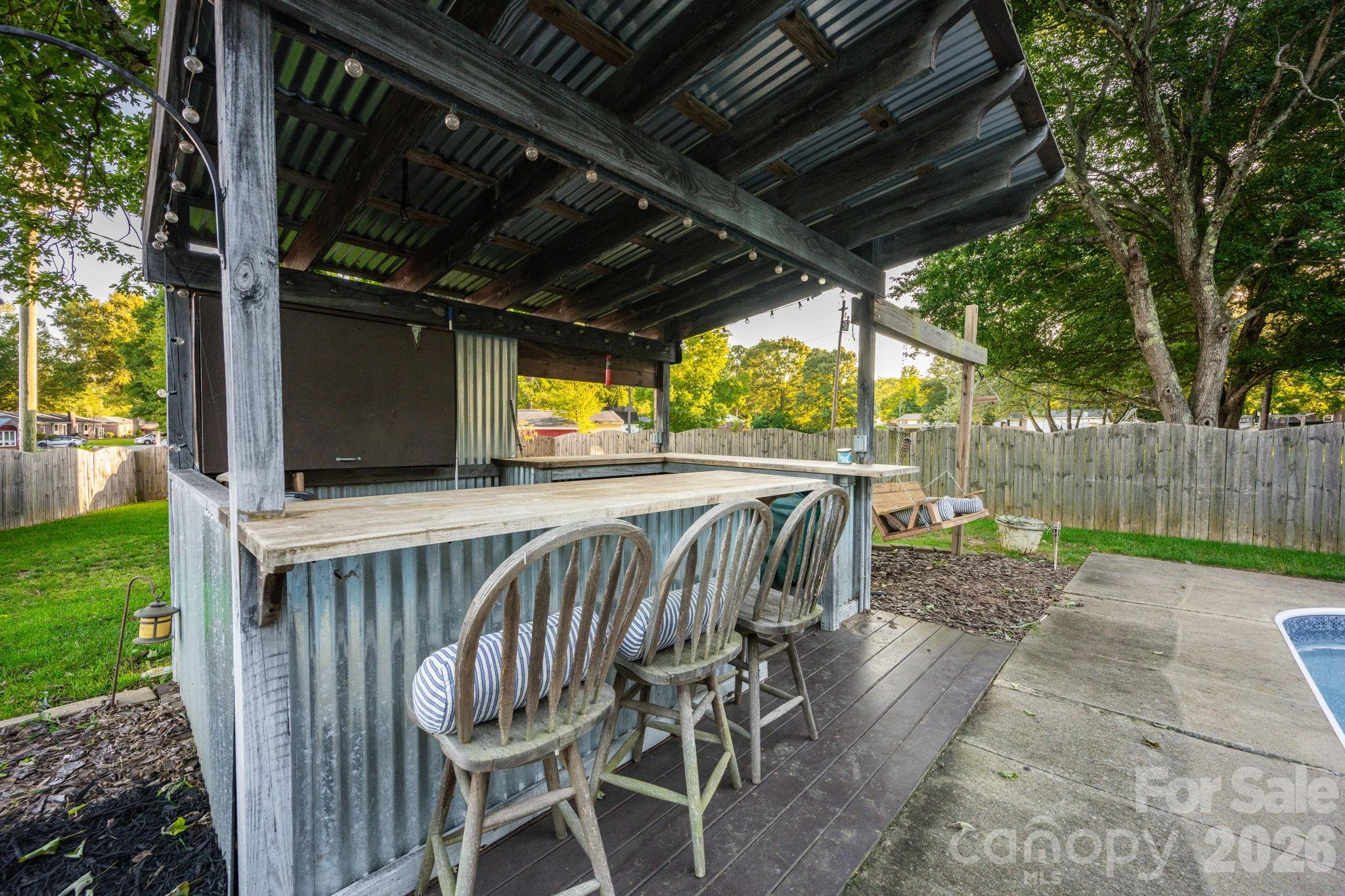 827 Brookwood Drive — Mooresville