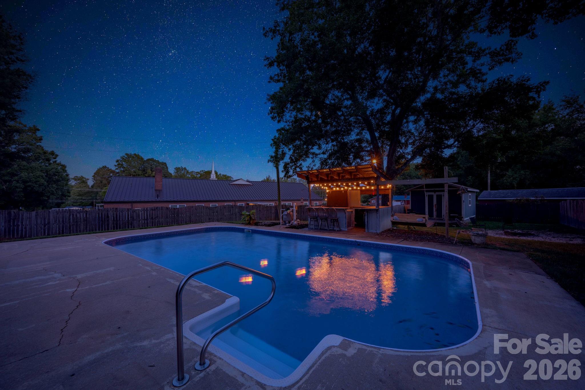 827 Brookwood Drive — Mooresville