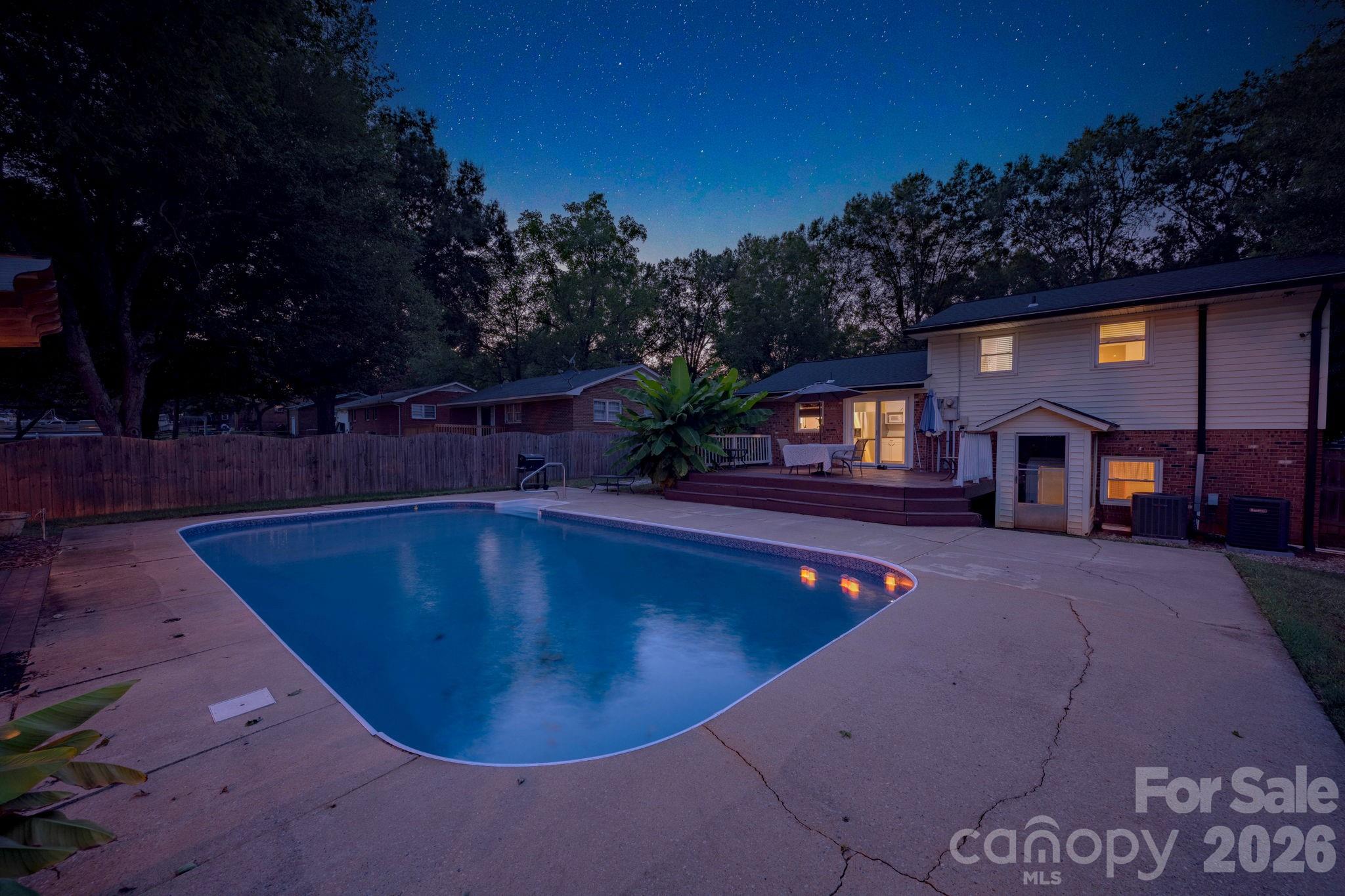 827 Brookwood Drive — Mooresville