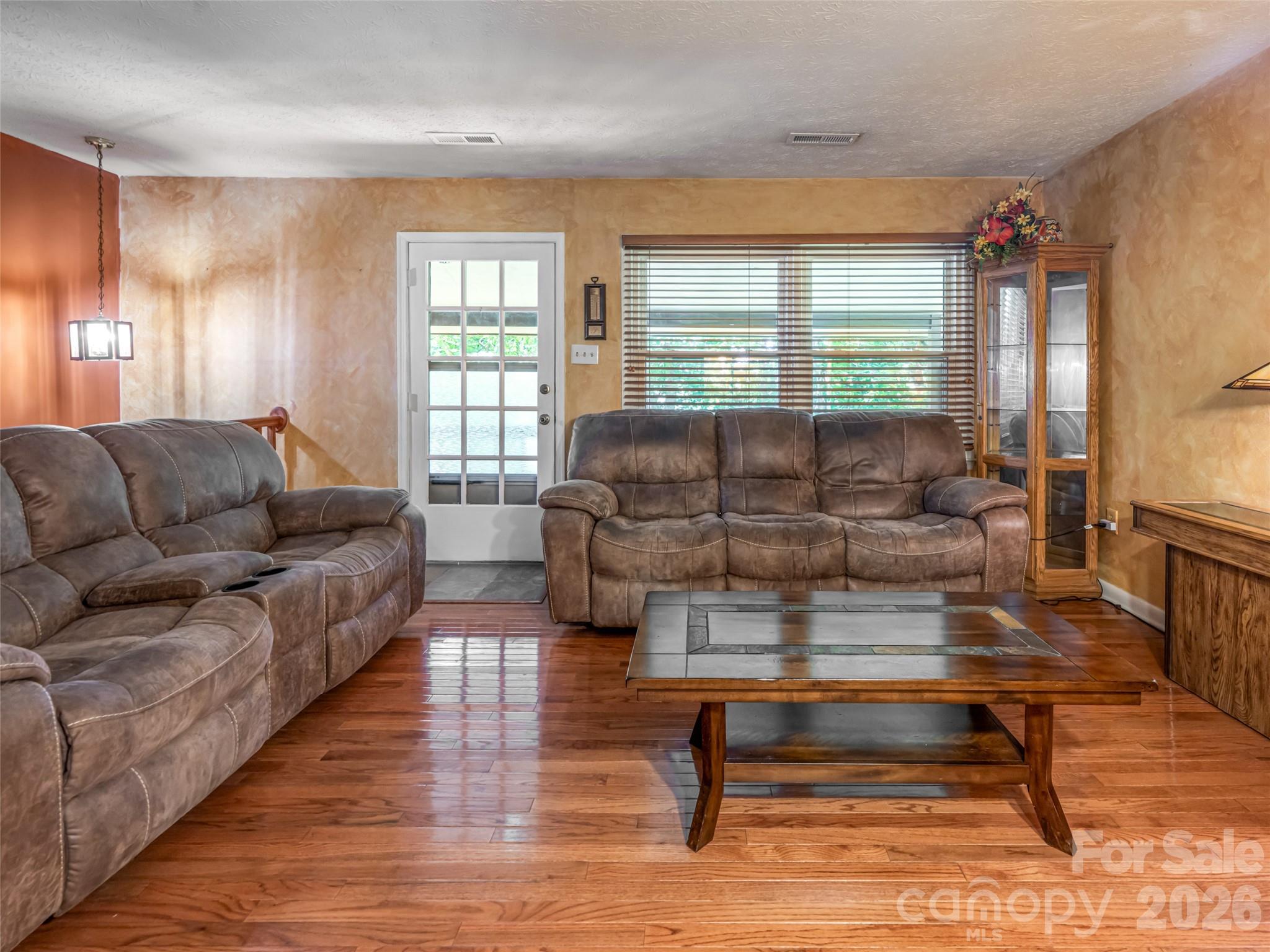 50 Tuckaway Drive — Asheville