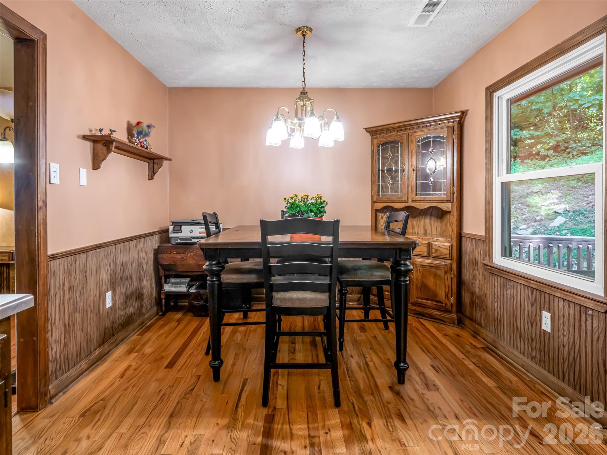 50 Tuckaway Drive — Asheville