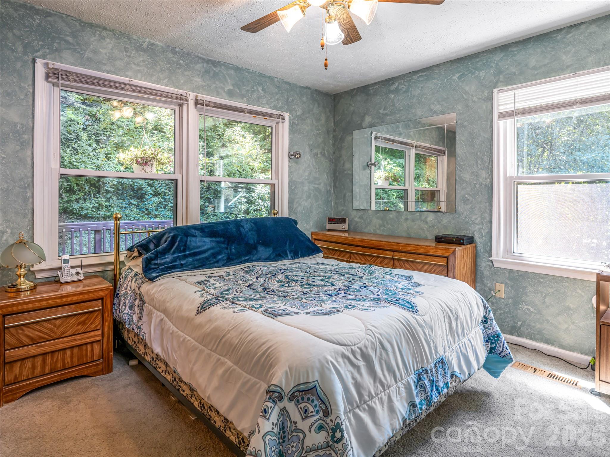 50 Tuckaway Drive — Asheville