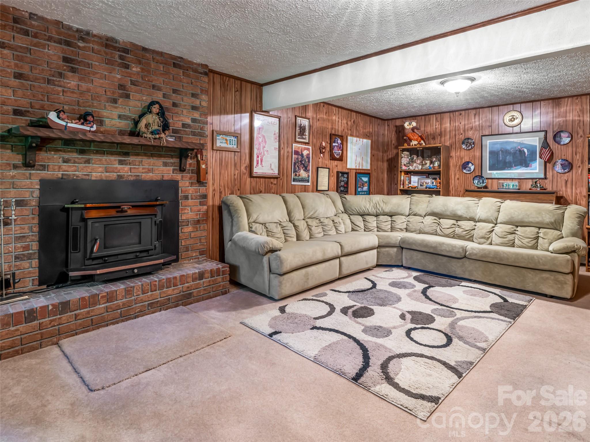 50 Tuckaway Drive — Asheville
