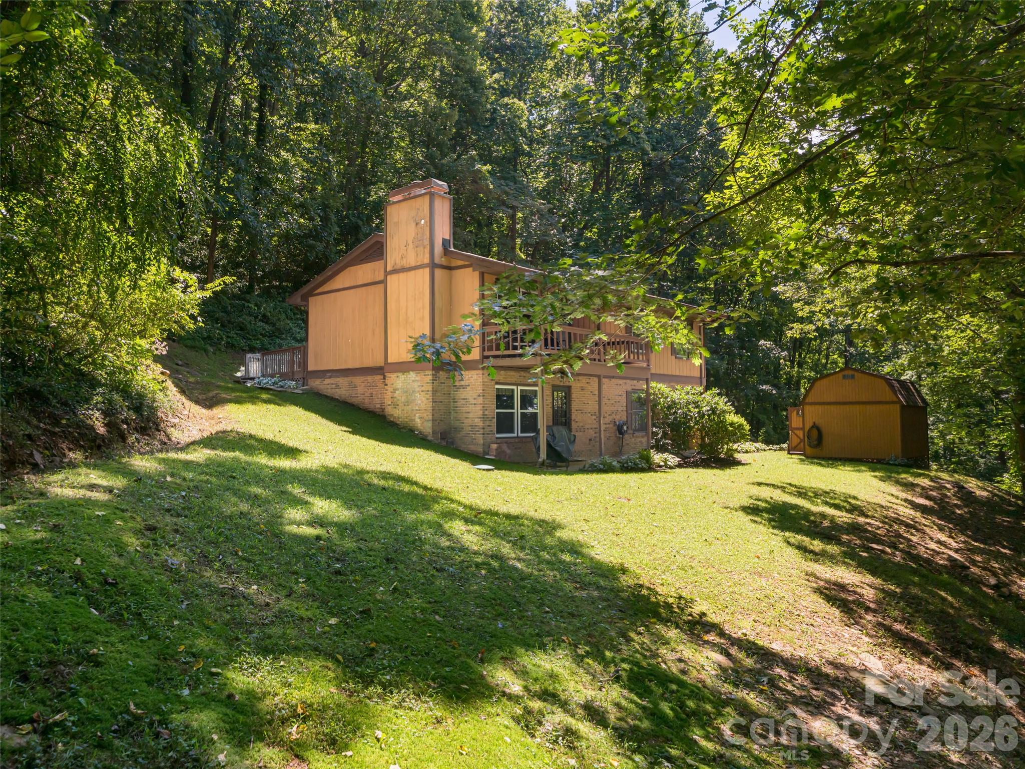 50 Tuckaway Drive — Asheville