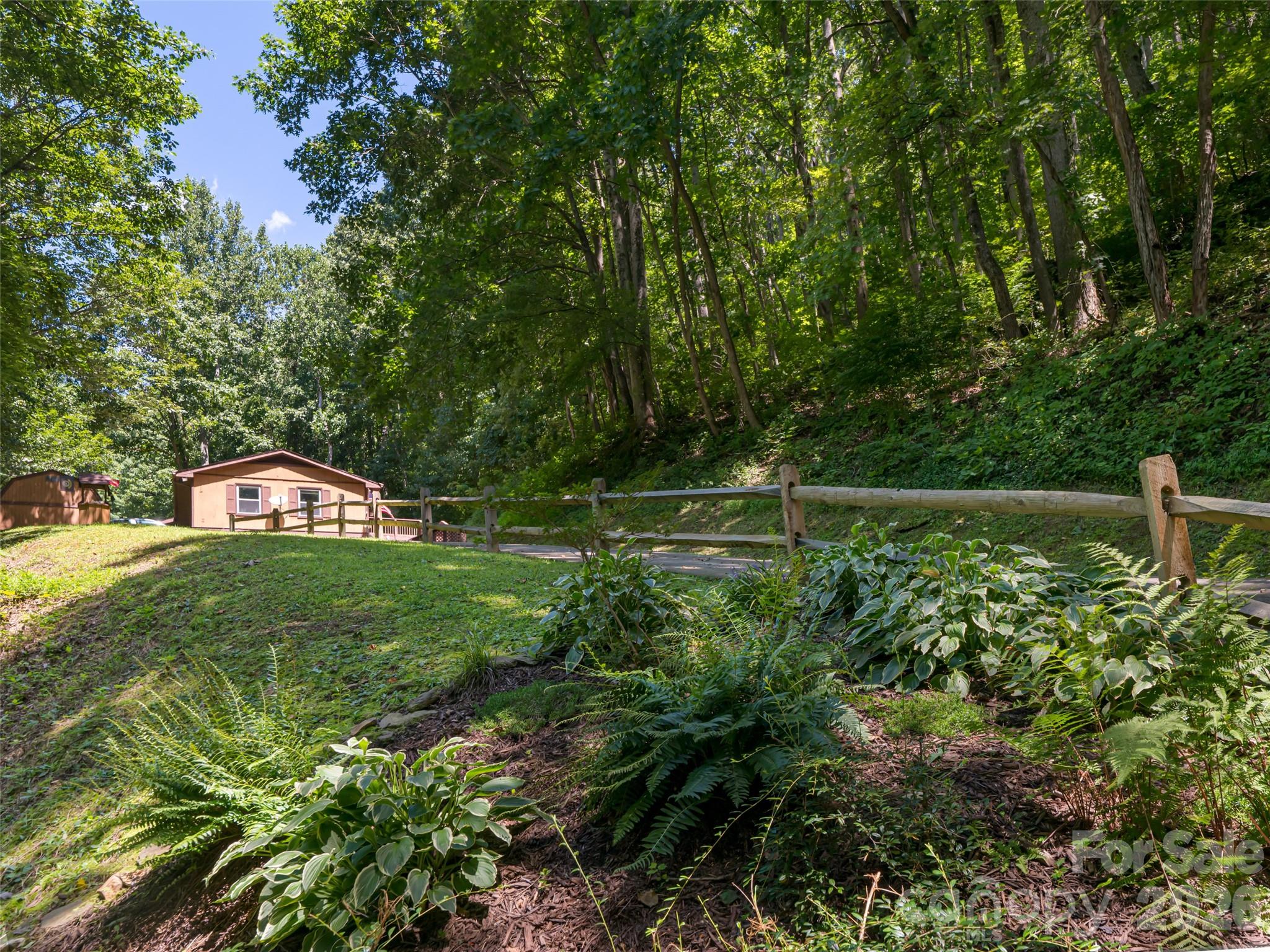50 Tuckaway Drive — Asheville