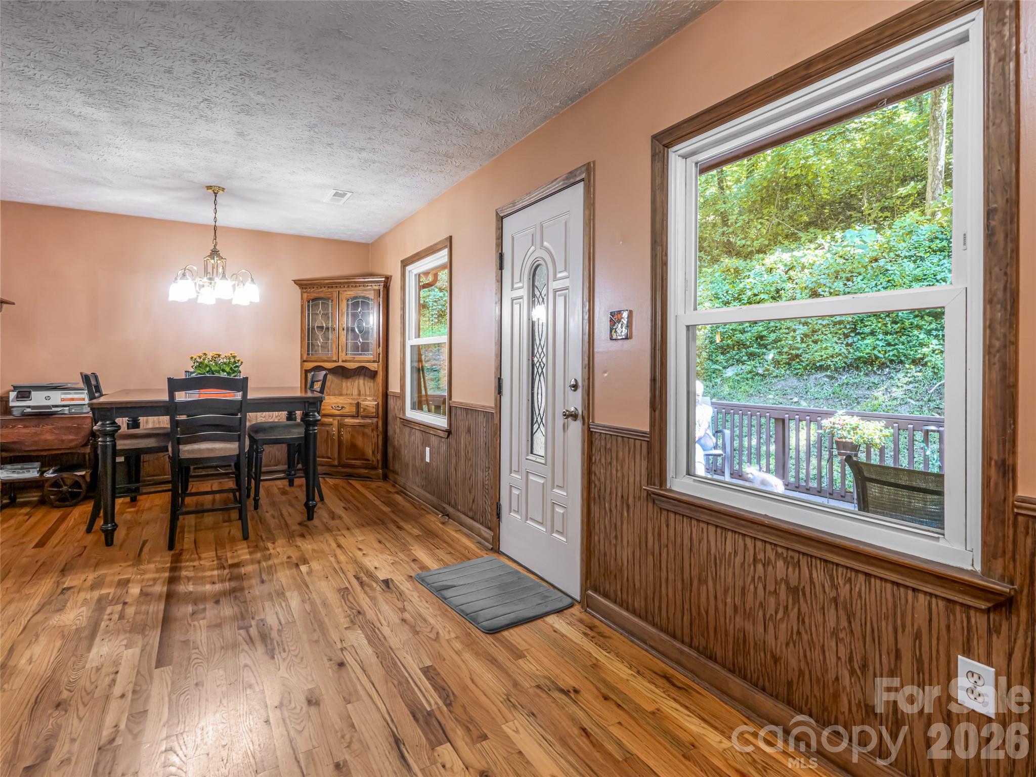 50 Tuckaway Drive — Asheville