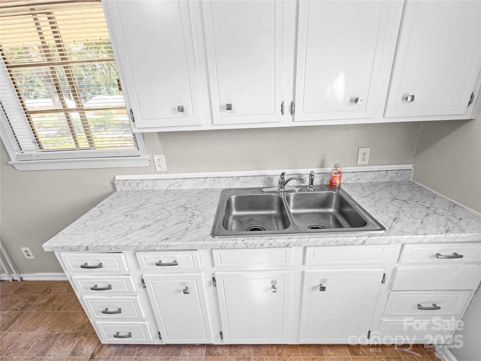 3109 Marlborough Road — Charlotte