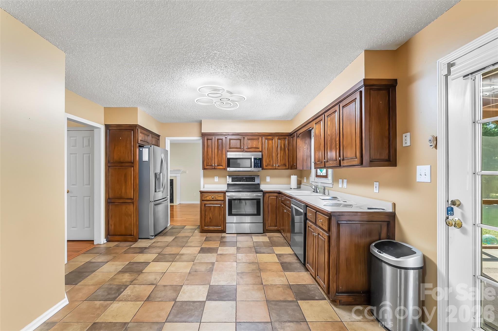 4617 Harbor View Terrace — Morganton