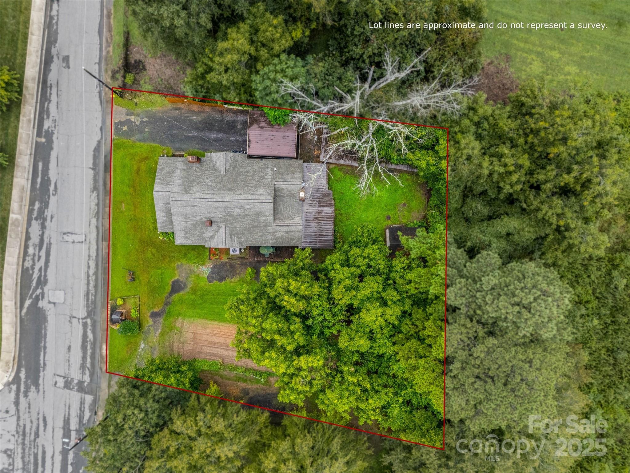 116 Kenworthy Avenue — Lowell