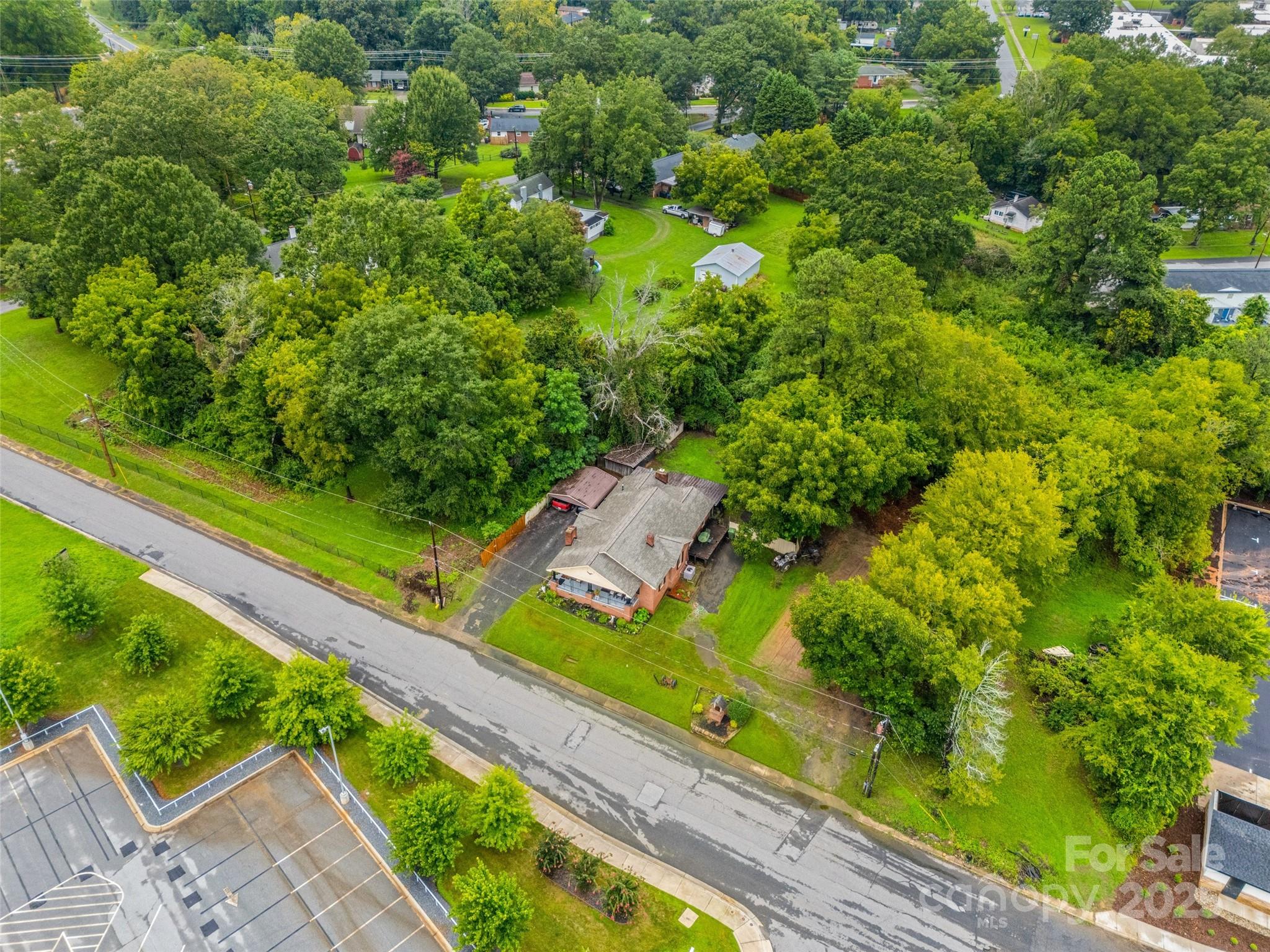 116 Kenworthy Avenue — Lowell