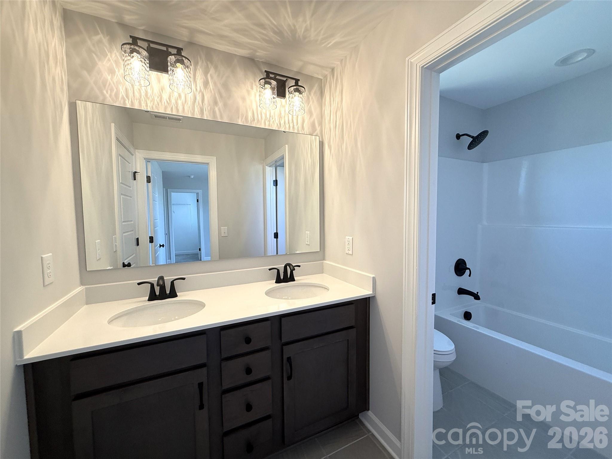 4048 Zinnia Drive #CGE0101 — Harrisburg