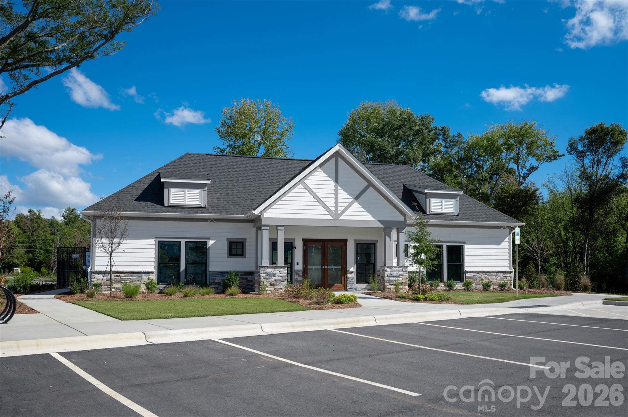 4048 Zinnia Drive #CGE0101 — Harrisburg