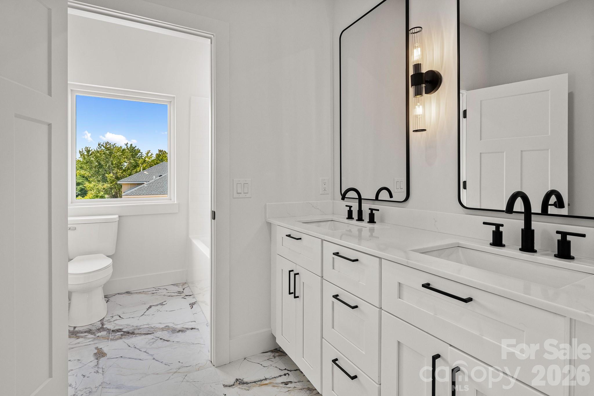 760 New Hope Road — Flat Rock