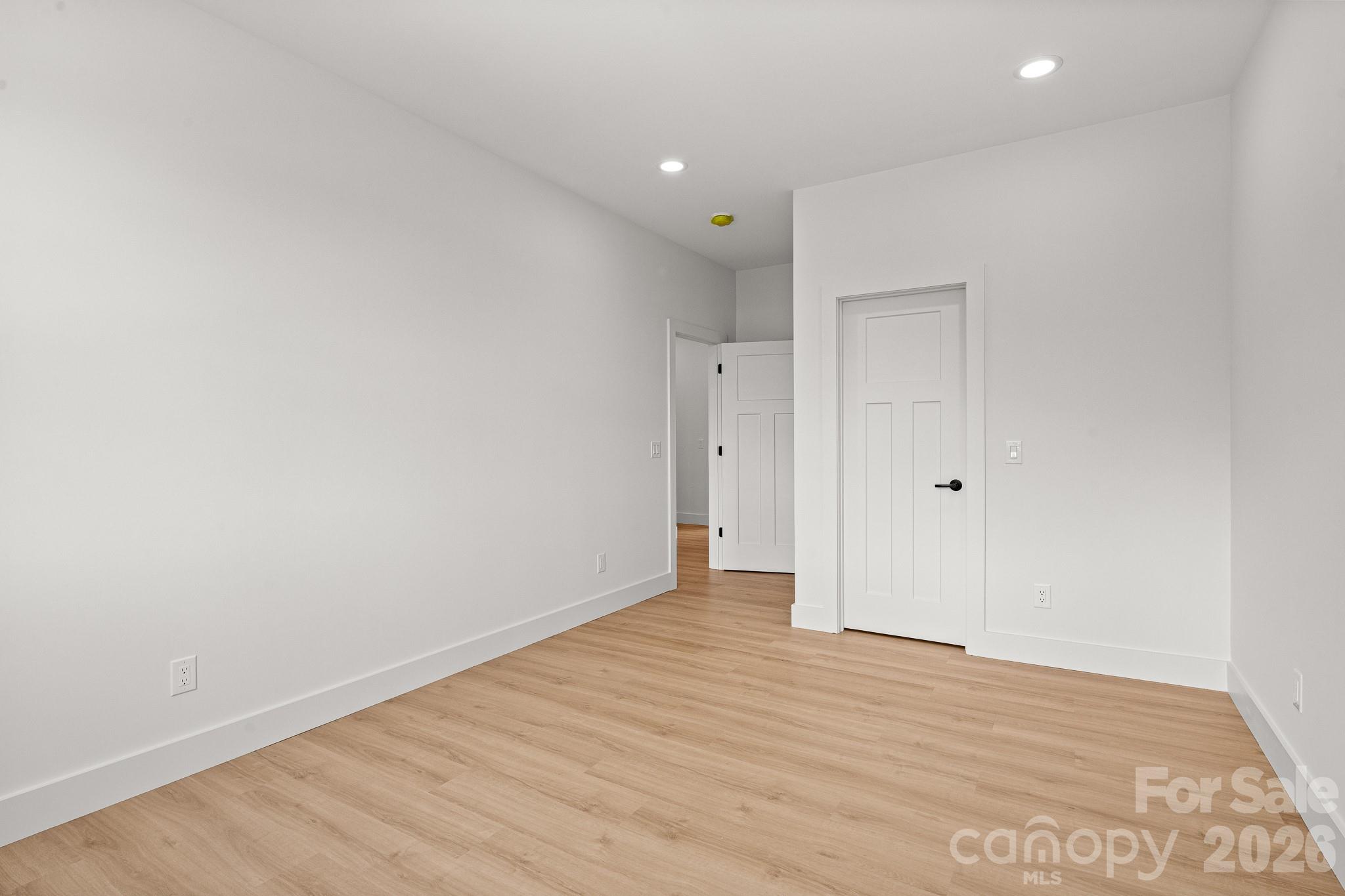 760 New Hope Road — Flat Rock