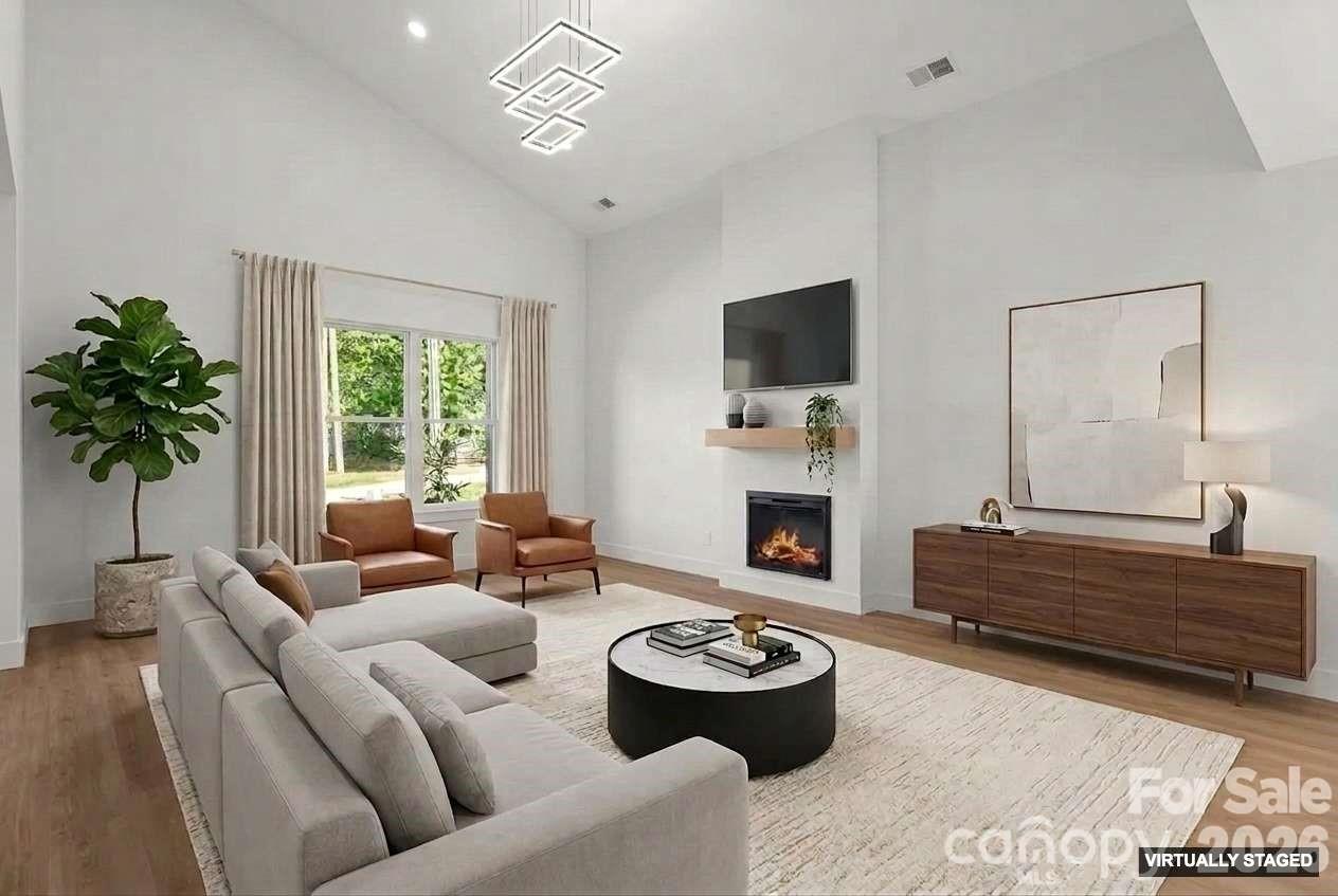 760 New Hope Road — Flat Rock