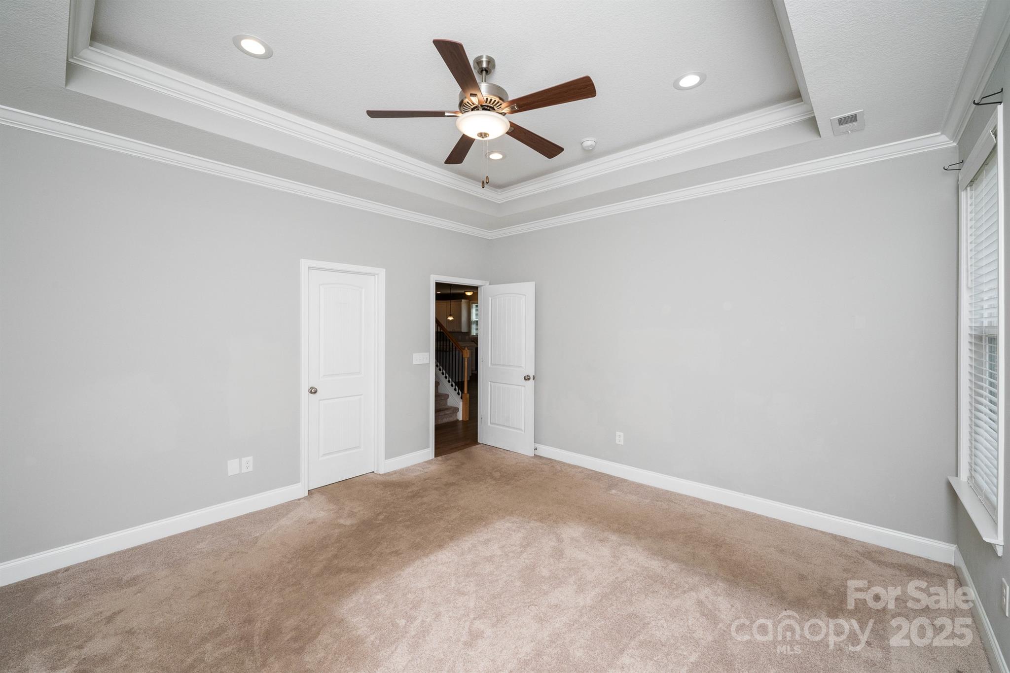 100 Holly Drive — Duncan