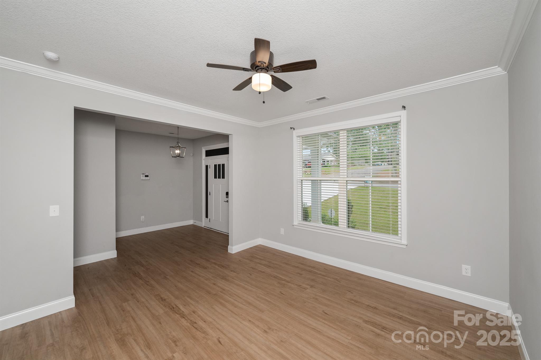 100 Holly Drive — Duncan
