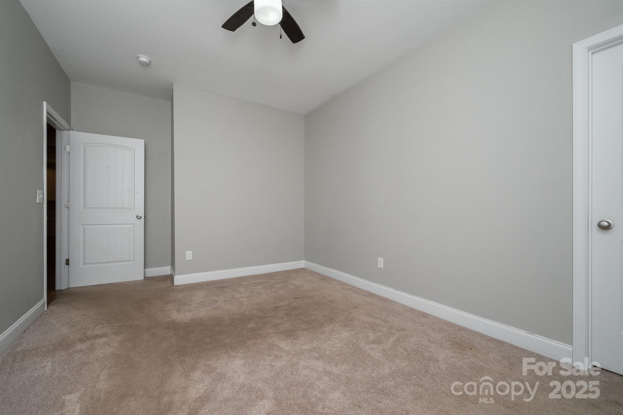 100 Holly Drive — Duncan